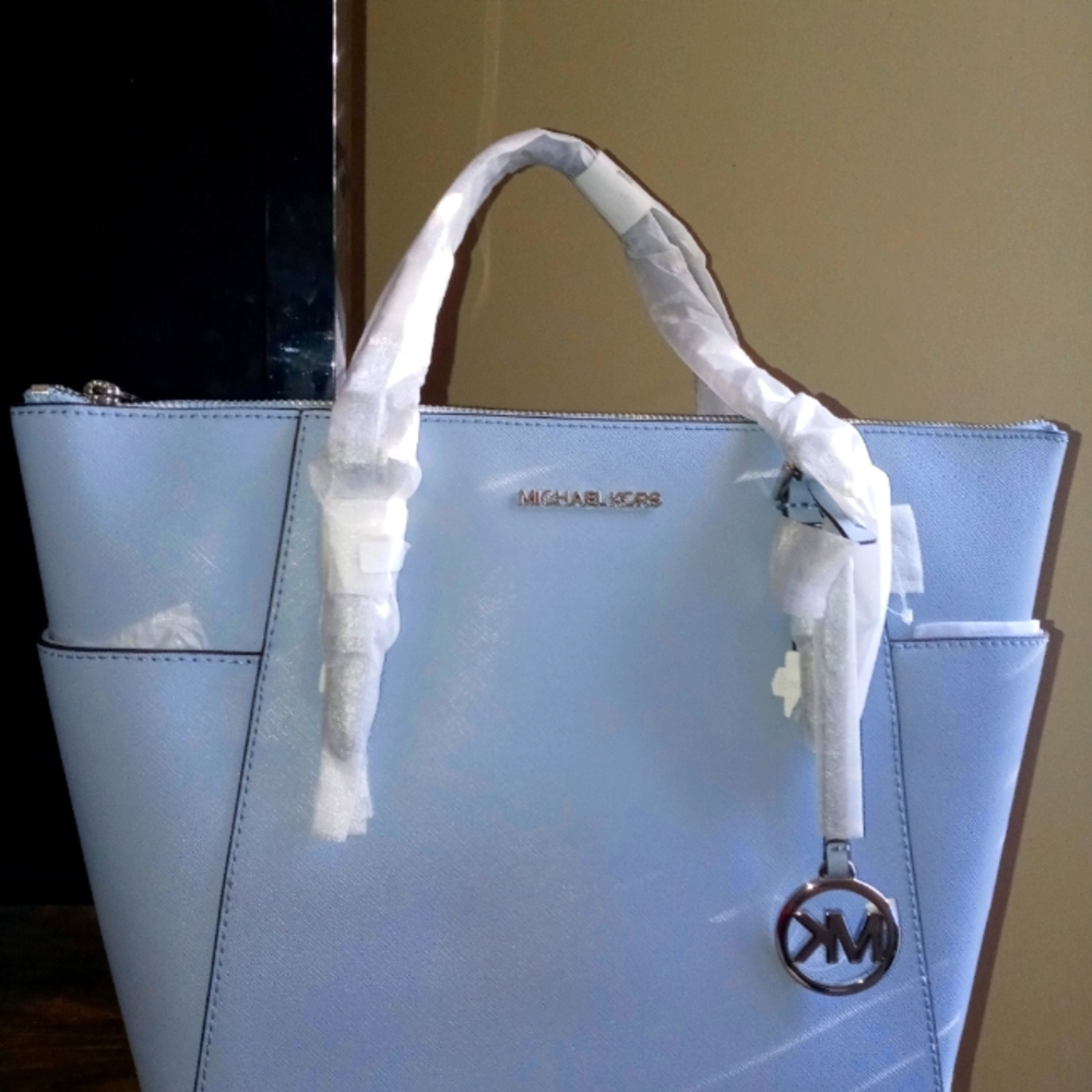 Authentic Michael Kors pocketbook